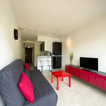 Nice Spacious Studio In Mandelieu-La-Napoule *